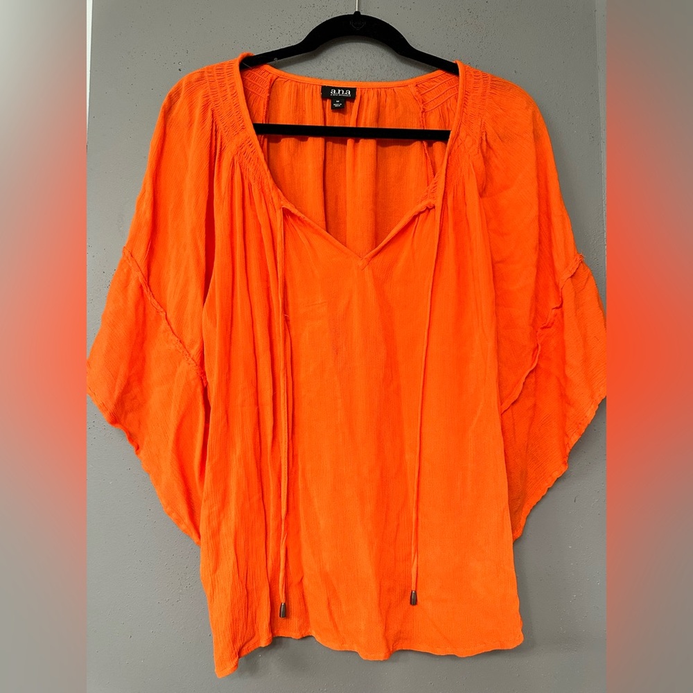 Adorable blouse size M. Ana brand perfect condition